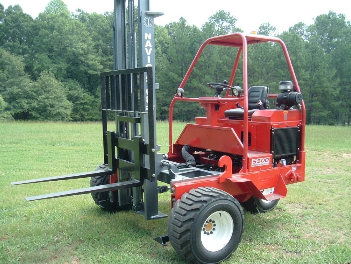 Navigator rough terrain forklift