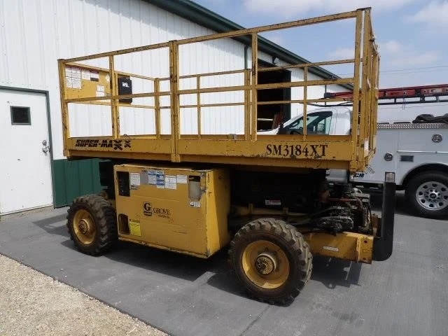 Grove scissor lift